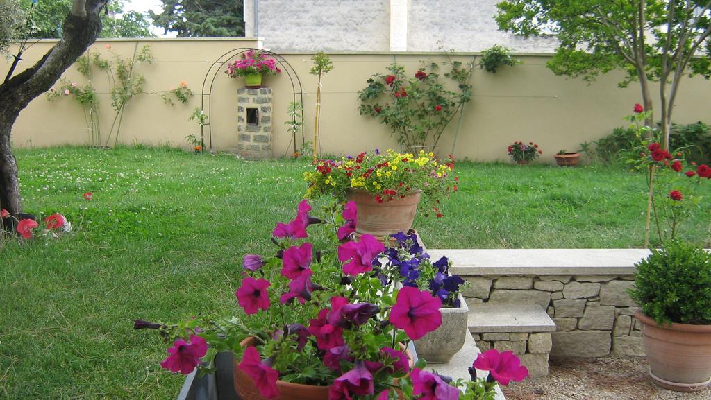 Clos Marjolie Hotel Caromb Exterior foto